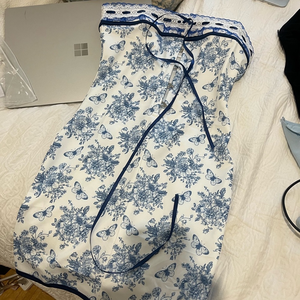 With Jean lookalike Sabrin dress